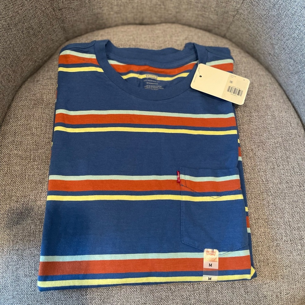 Levi’s Striped Short Sleeve T-Shirt - Picture 1 of 3